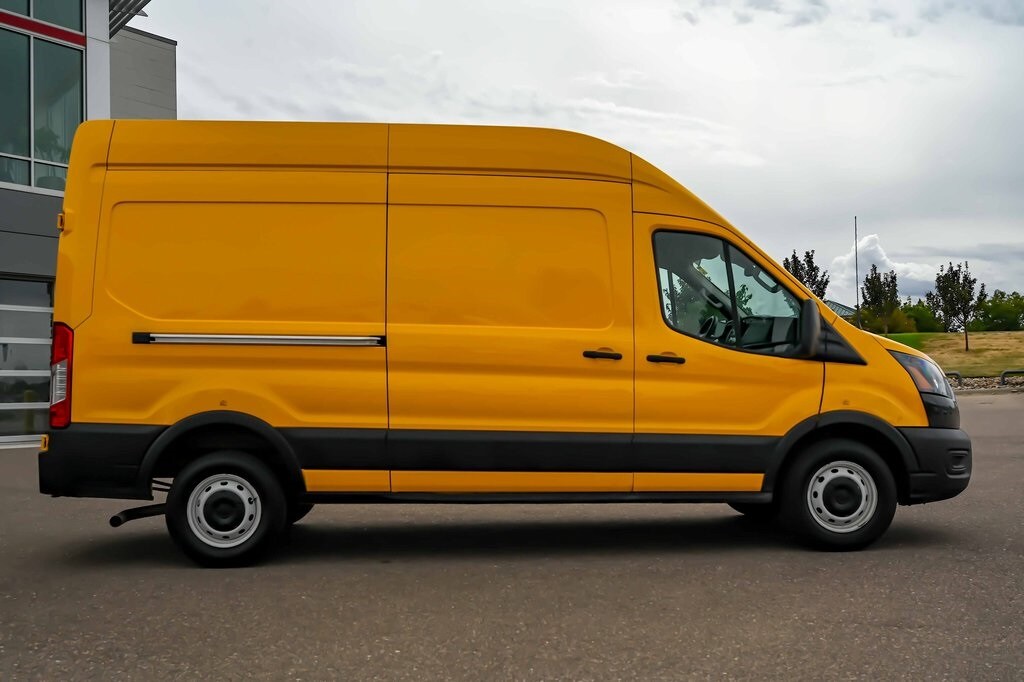 2021 Ford Transit photo 3