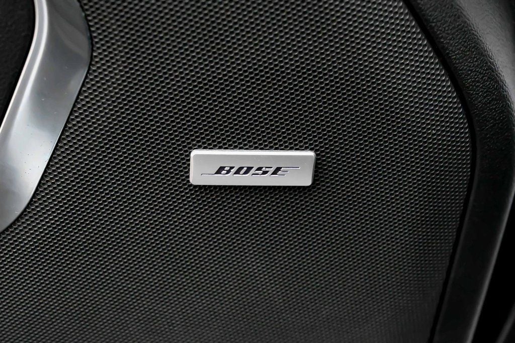 2023 GMC Yukon SLT - Photo 13