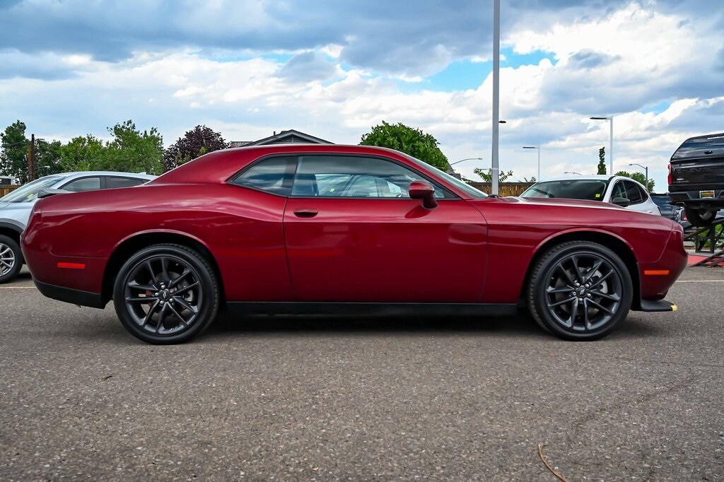2023 Dodge Challenger GT photo 3