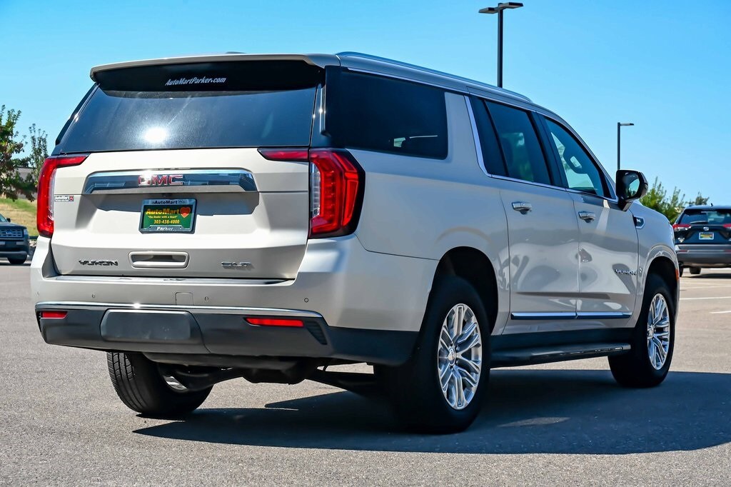 2023 Gmc Yukon XL SLT photo 4