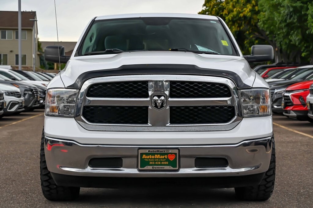 2017 Ram 1500 SLT photo 2