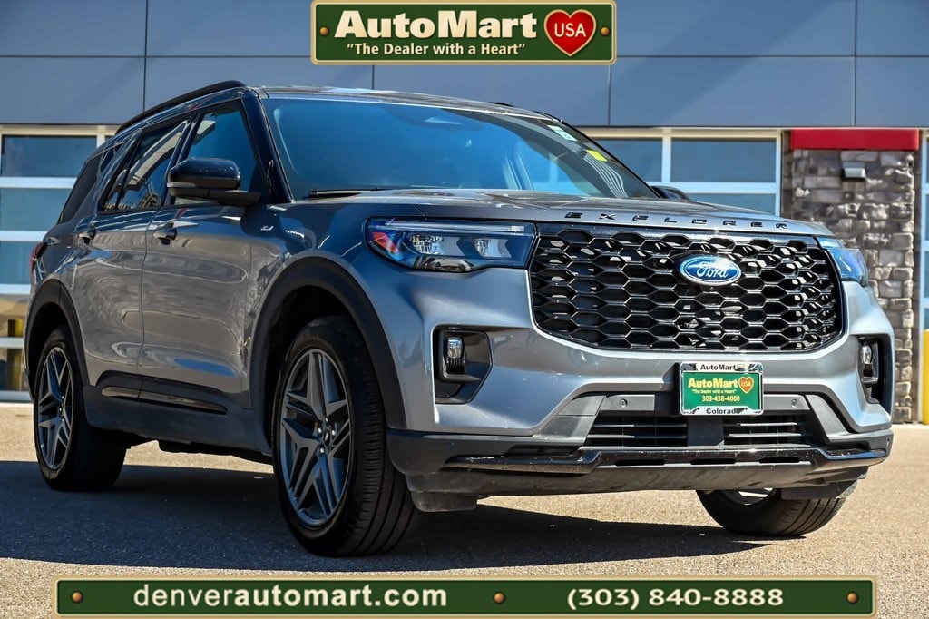 Used 2025 Ford Explorer ST-Line SUV