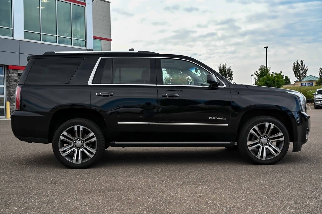 2019 Gmc Yukon Denali photo 3