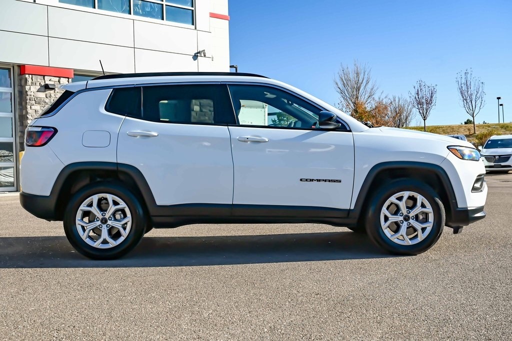 Used 2025 Jeep Compass Latitude SUV