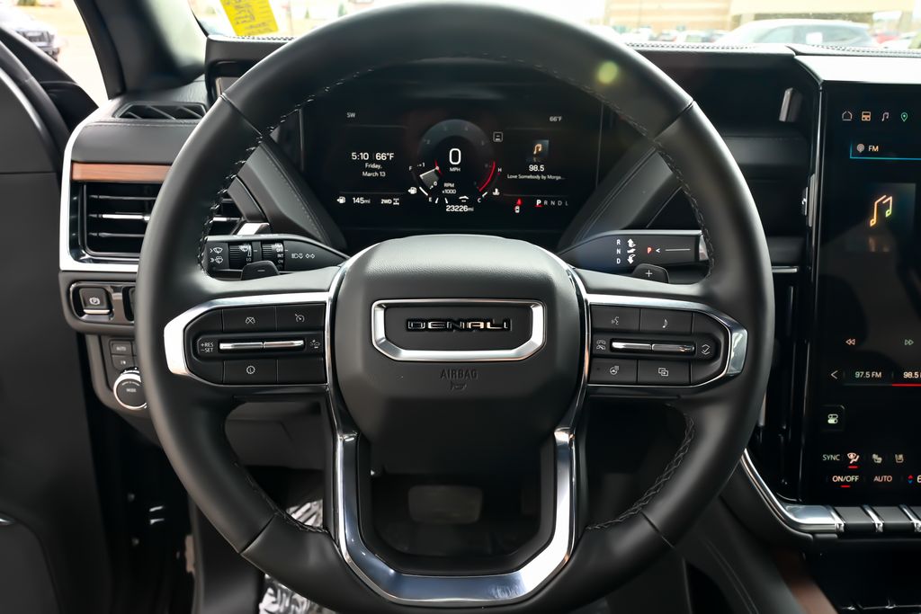 2025 GMC Yukon Denali - Photo 27