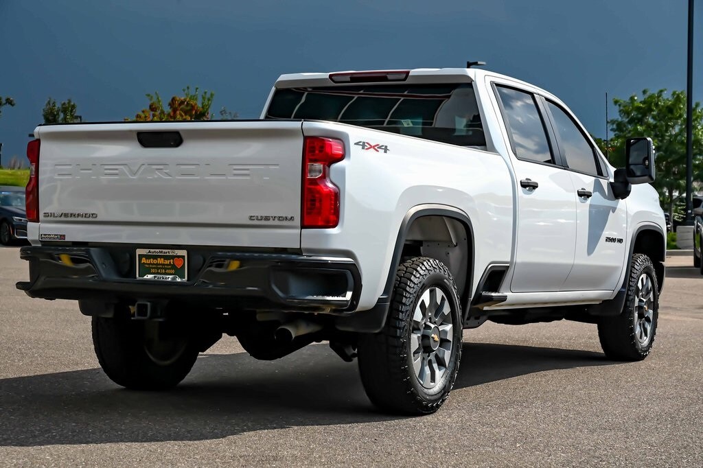 2022 Chevrolet Silverado 2500HD Custom photo 4