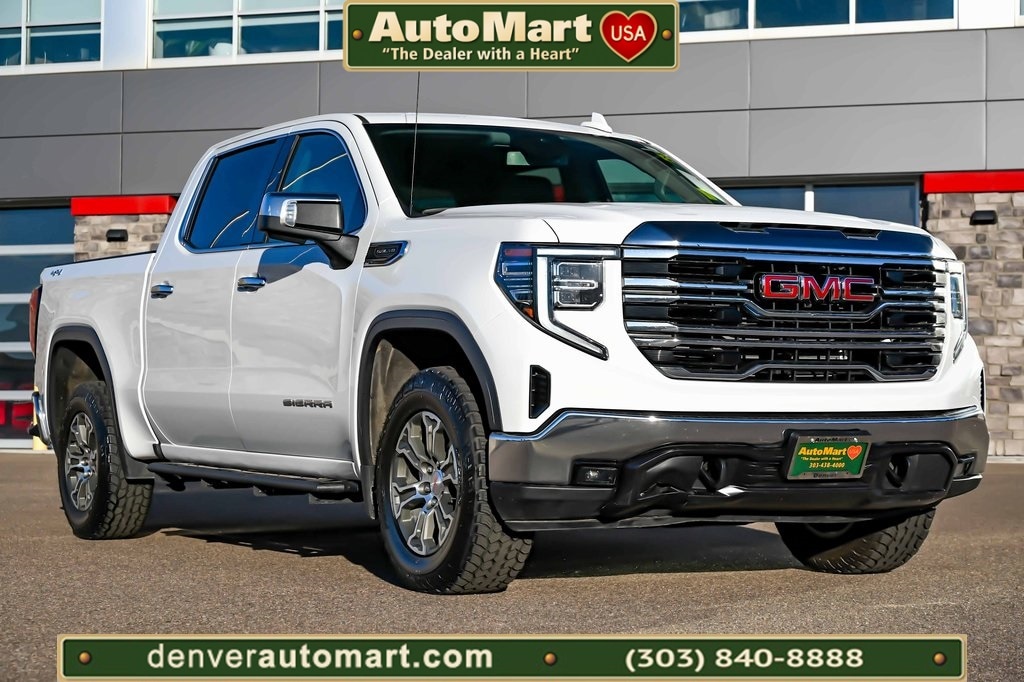 2024 GMC Sierra 1500 SLT's photo