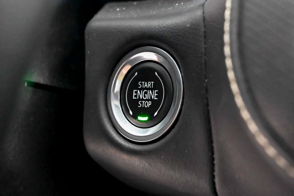 2023 GMC Yukon SLT - Photo 30