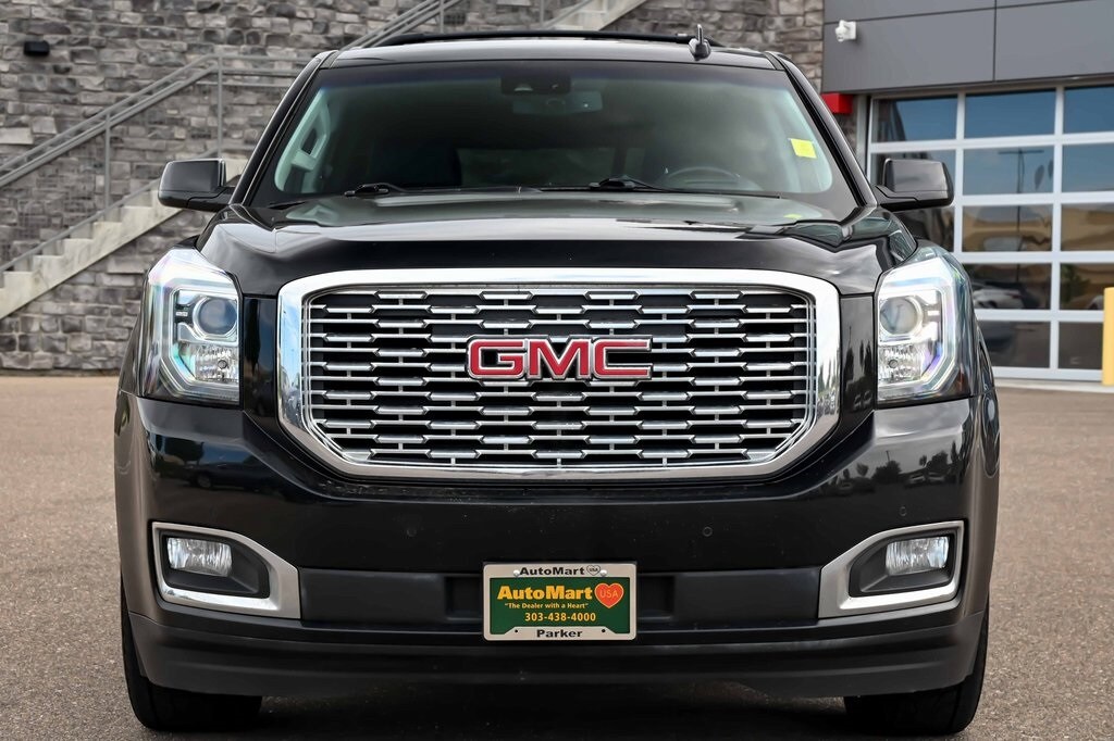 2019 Gmc Yukon Denali photo 2