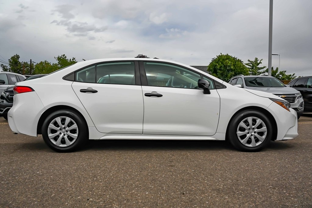 Used 2021 Toyota Corolla LE Sedan