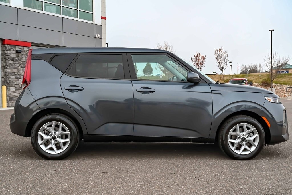 Used 2022 Kia Soul LX Hatchback
