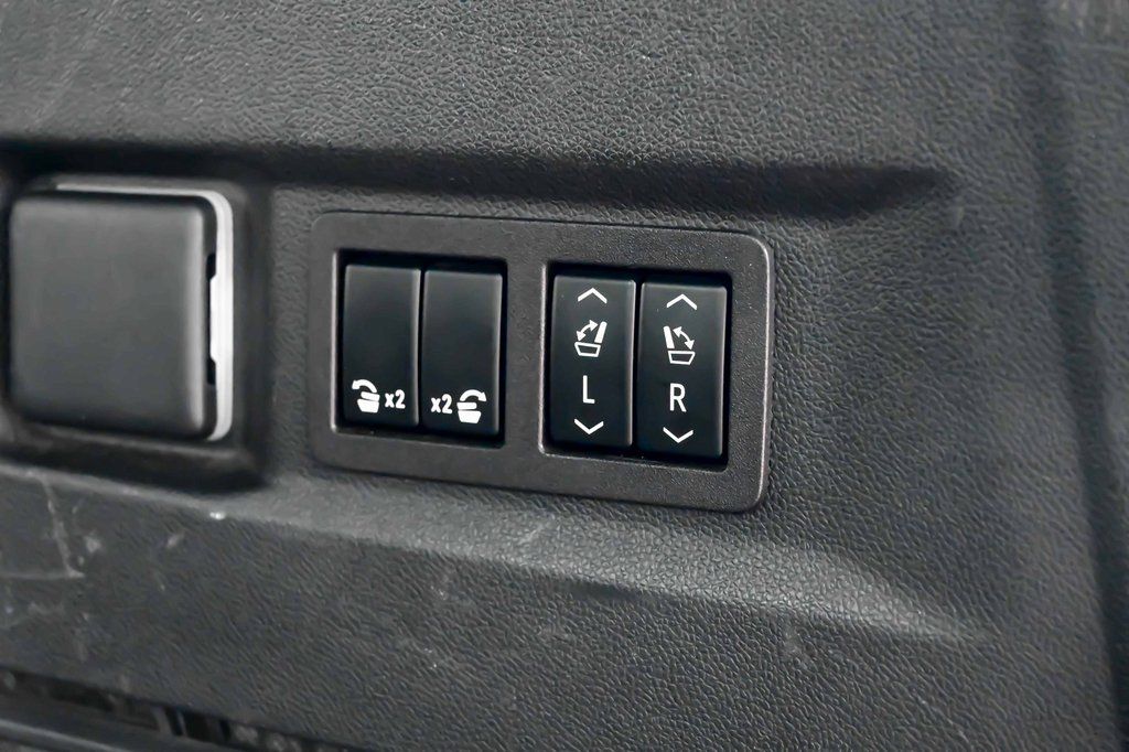 2023 Chevrolet Tahoe Premier - Photo 20