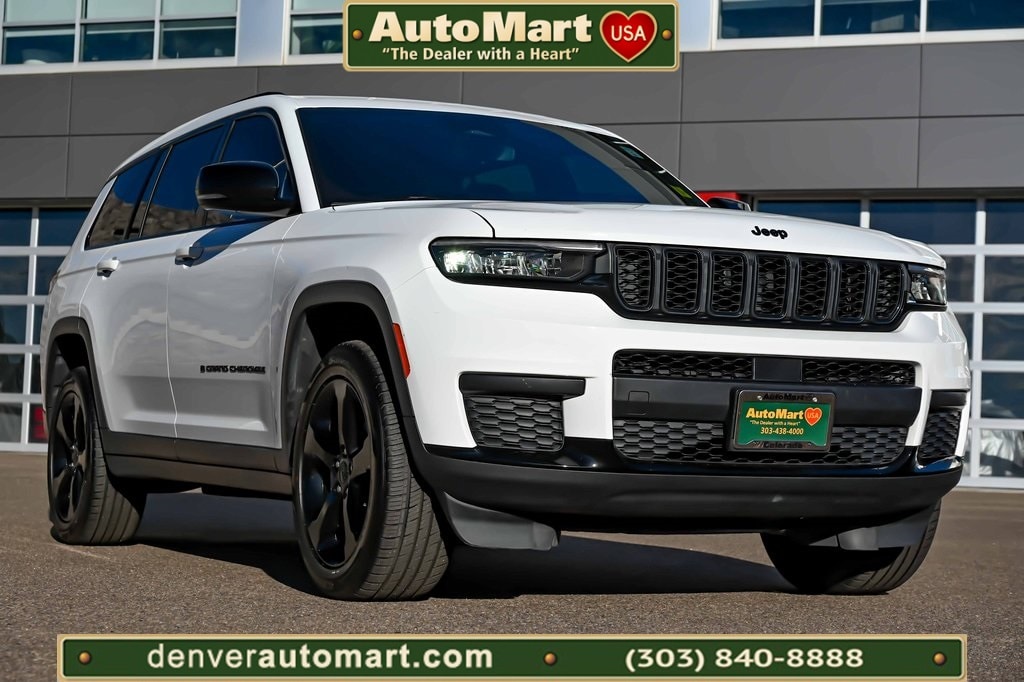 Used 2022 Jeep New Grand Cherokee Laredo SUV