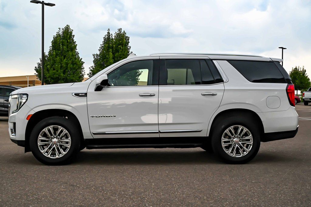 2023 GMC Yukon SLT - Photo 8