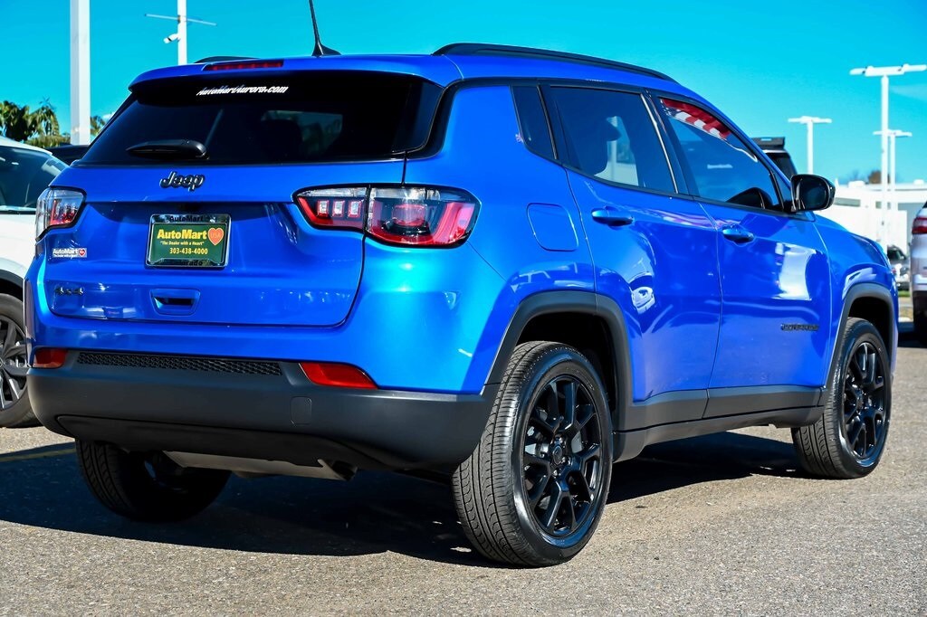 Used 2025 Jeep Compass Latitude SUV