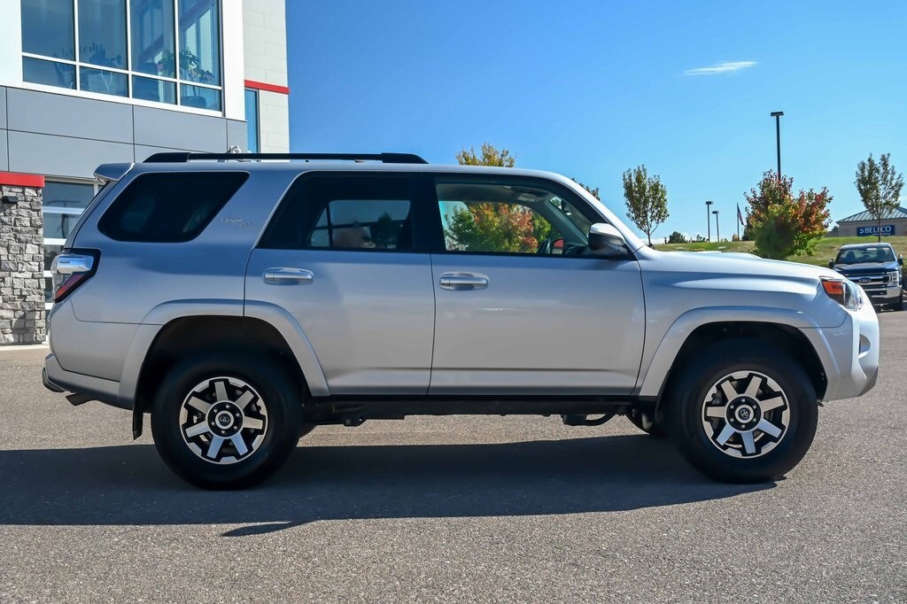 2024 Toyota 4Runner TRD photo 2