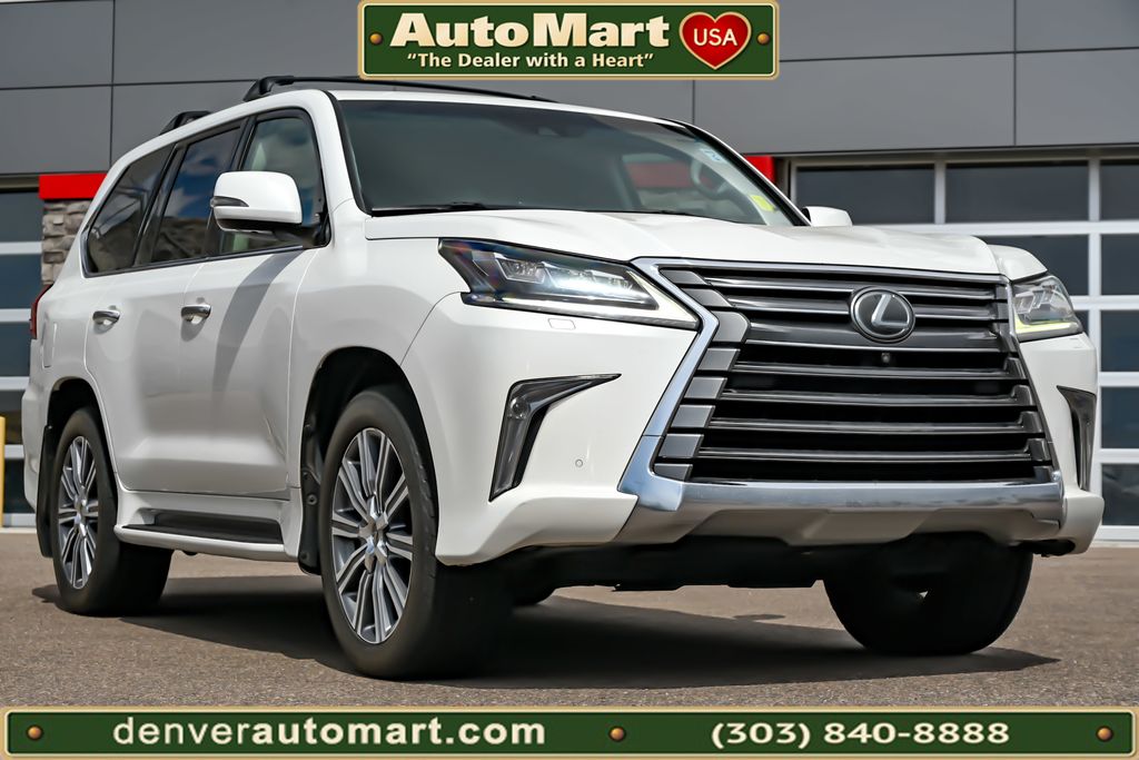 2017 Lexus LX 600 570's photo