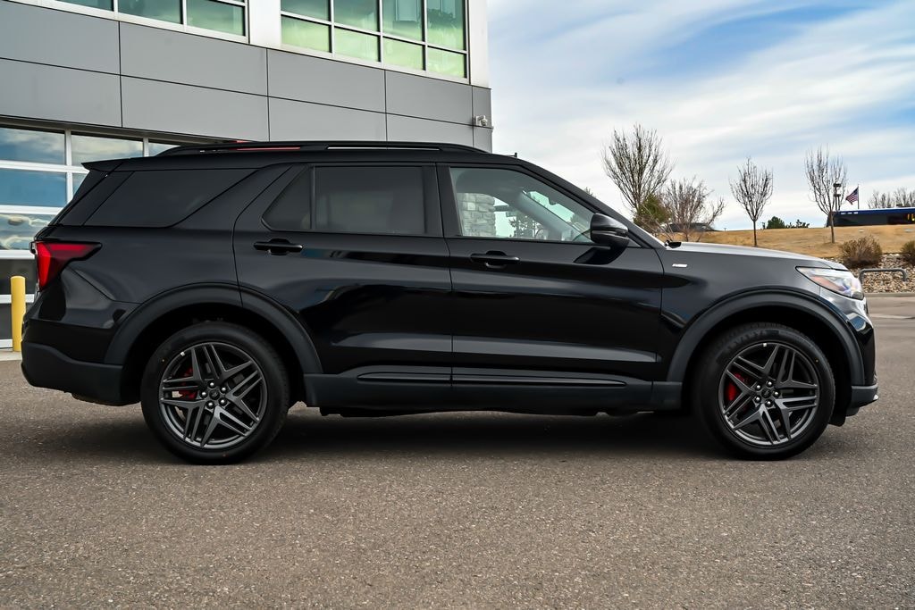 Used 2025 Ford Explorer ST-Line SUV
