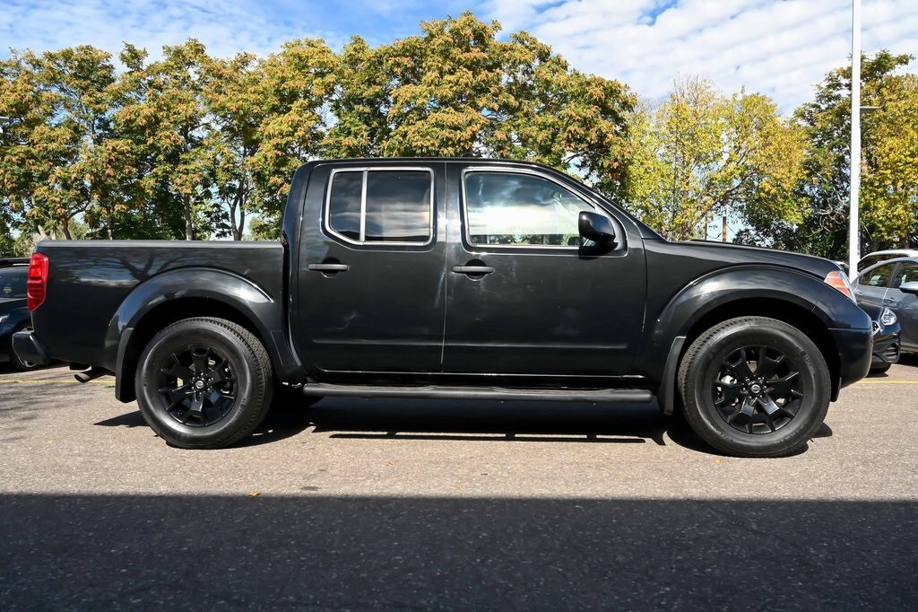 2020 Nissan Frontier SV photo 3