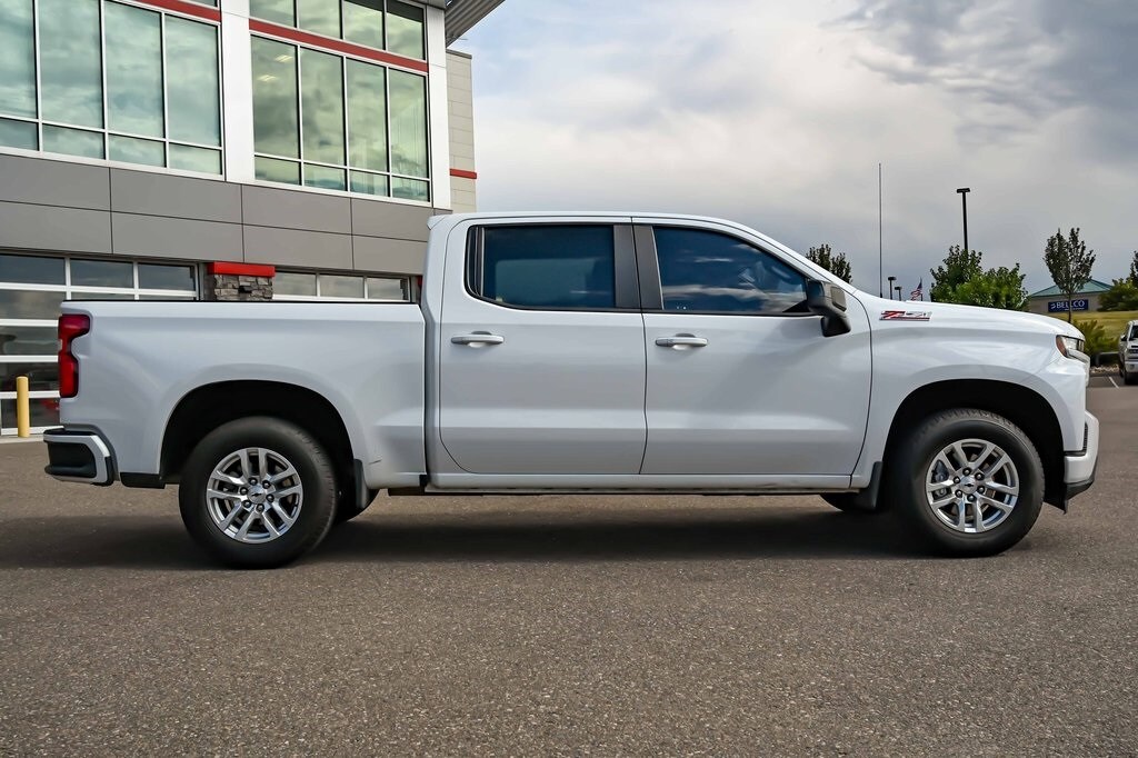 2021 Chevrolet Silverado 1500 RST photo 3