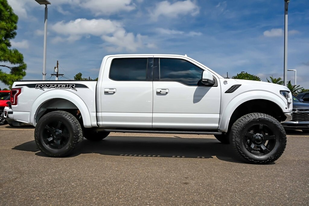 2020 Ford F-150 Raptor photo 4