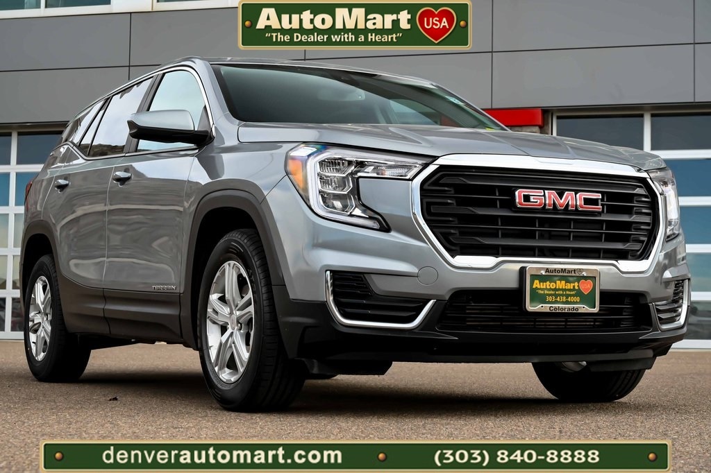 2024 GMC Terrain SLE's photo