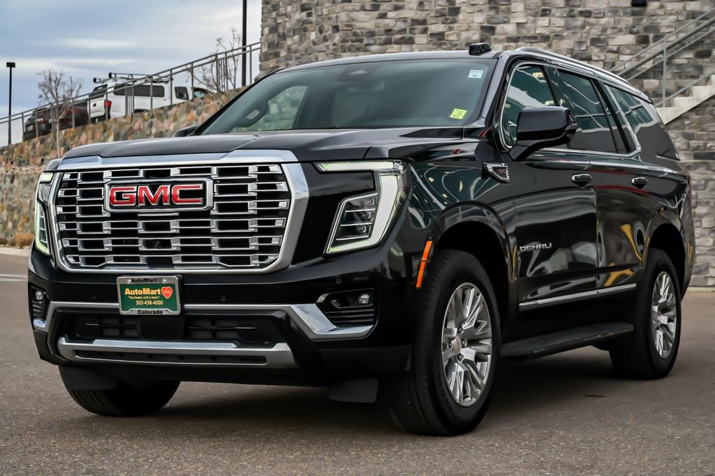 2025 GMC Yukon Denali - Photo 8