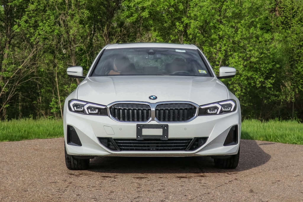 New 2026 BMW 330i xDrive Sedan