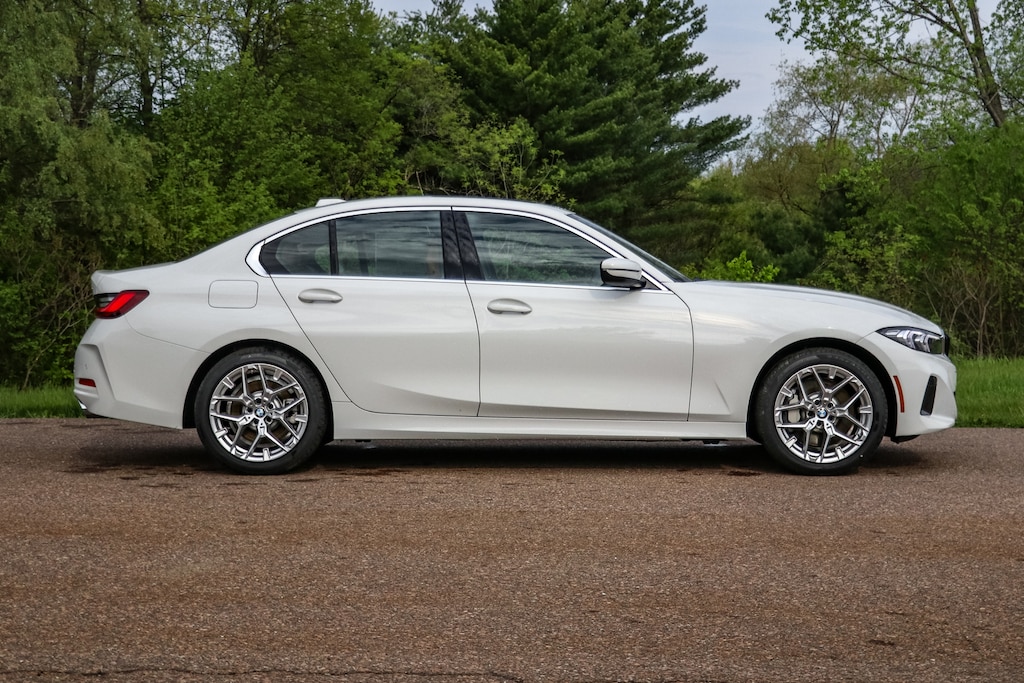 New 2026 BMW 330i xDrive Sedan