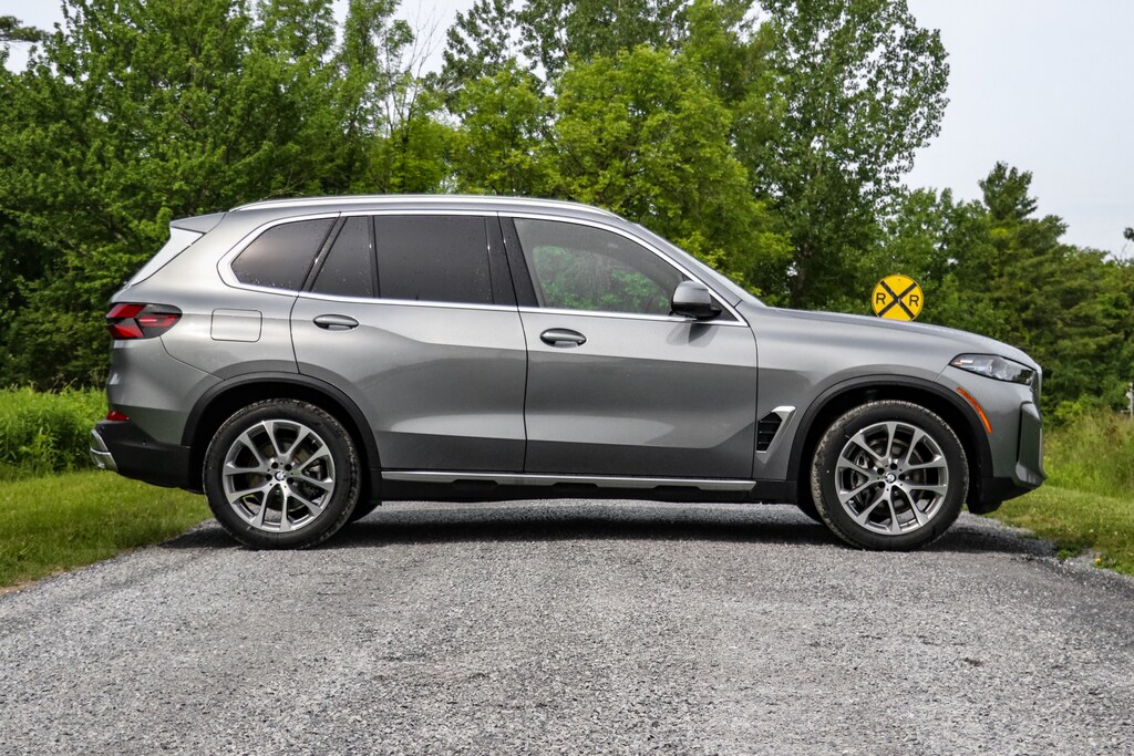 New 2026 BMW X5 xDrive40i SUV