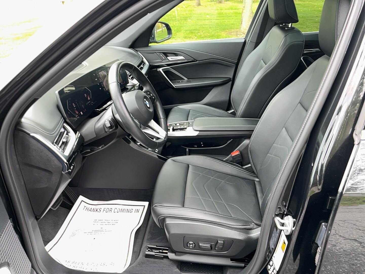 2025 BMW X1 28i - Photo 9