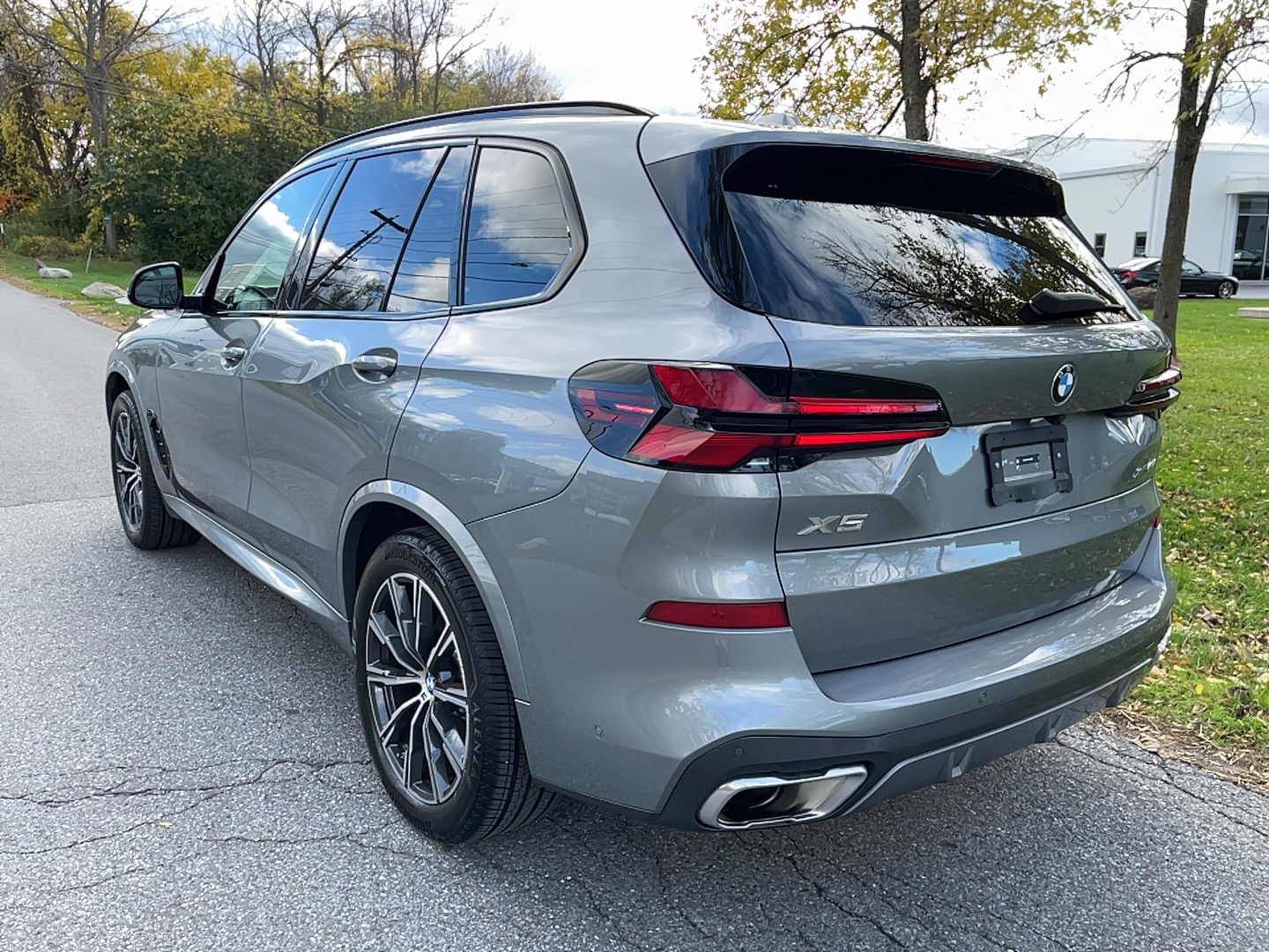 2026 BMW X5 40i - Photo 8