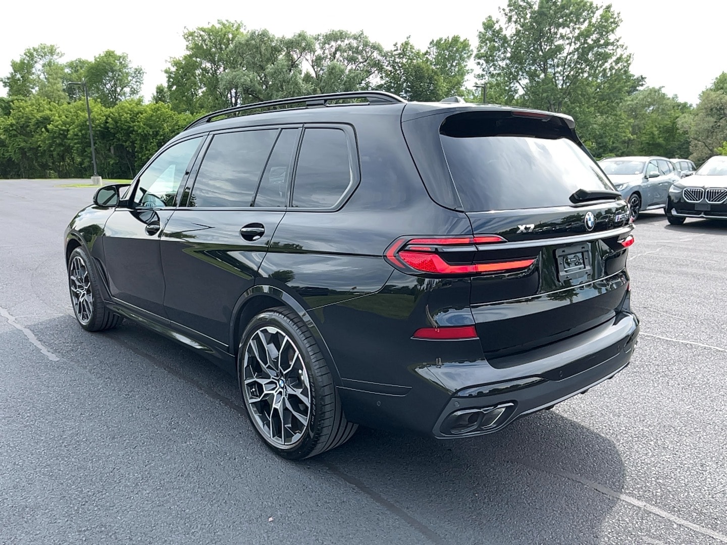 2025 BMW X7 M60i - Photo 8