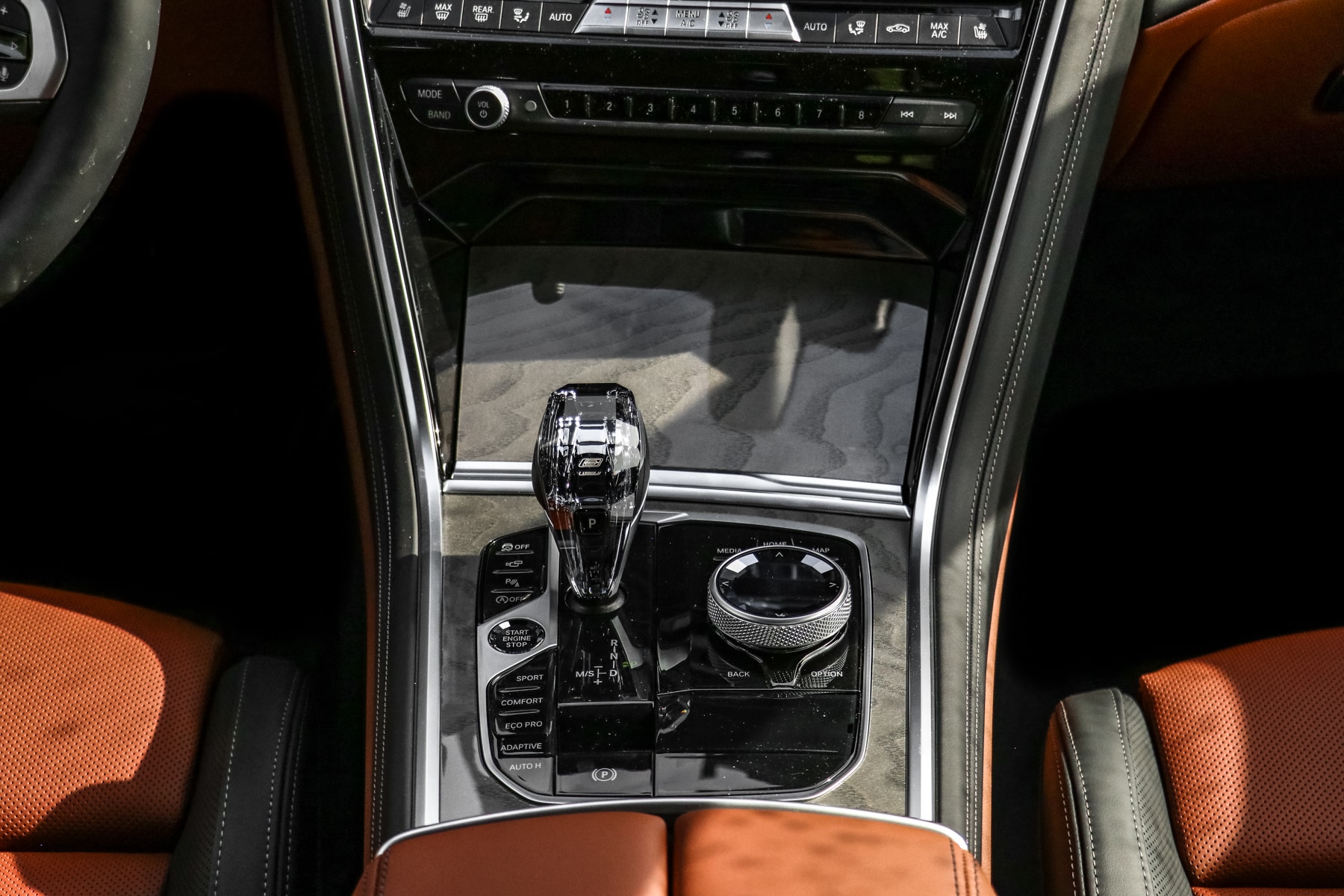 2026 BMW 8 Series 840i - Photo 10