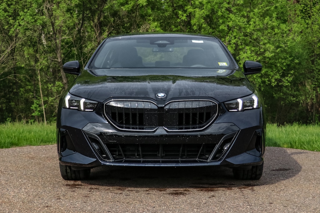 New 2026 BMW 530i xDrive Sedan
