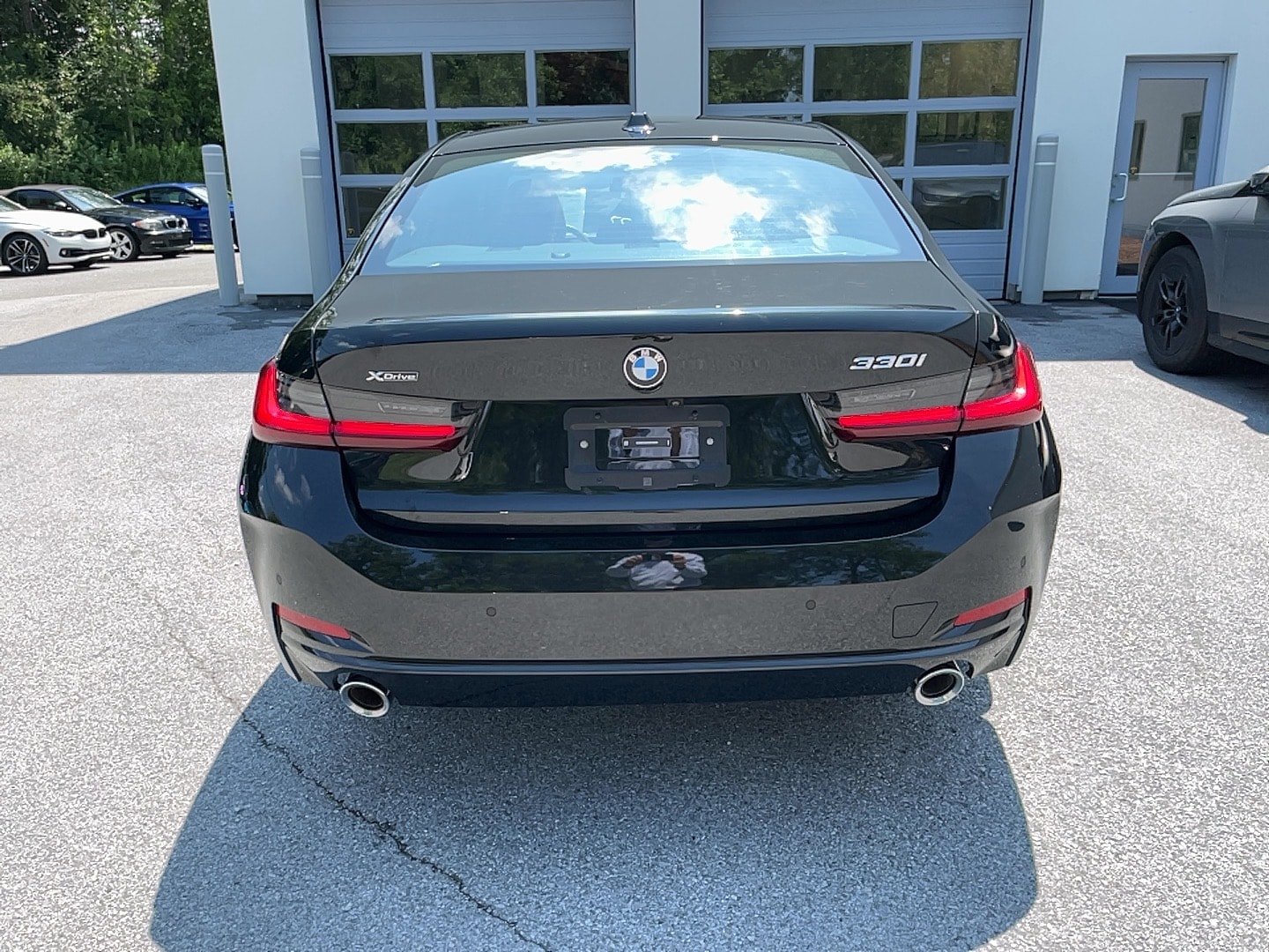 2025 BMW 3 Series 330i - Photo 7