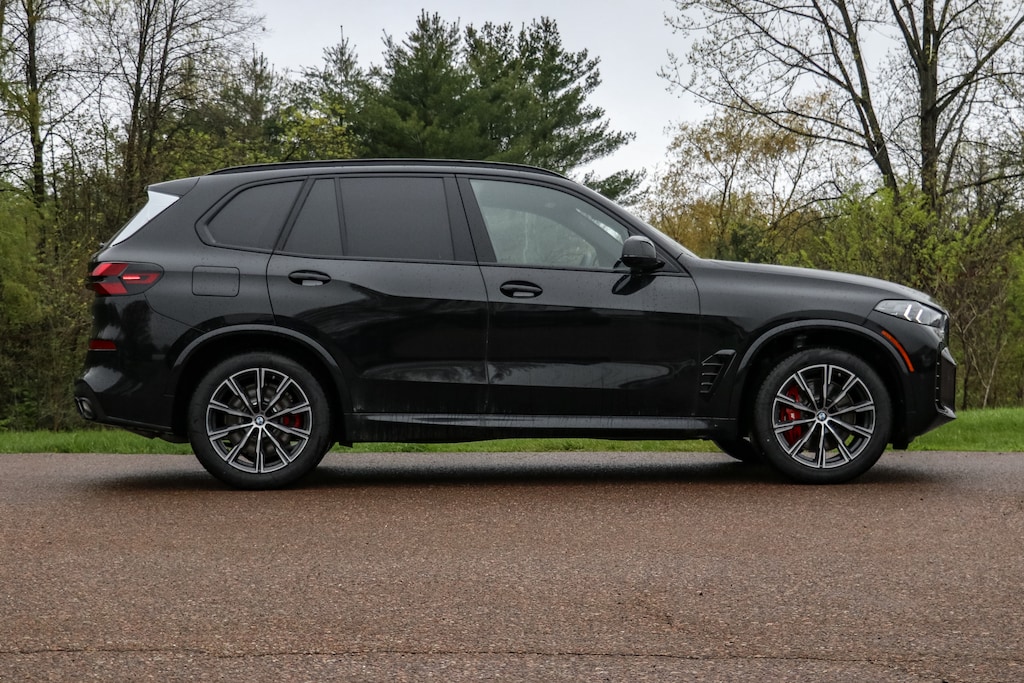 New 2026 BMW X5 M60i SUV