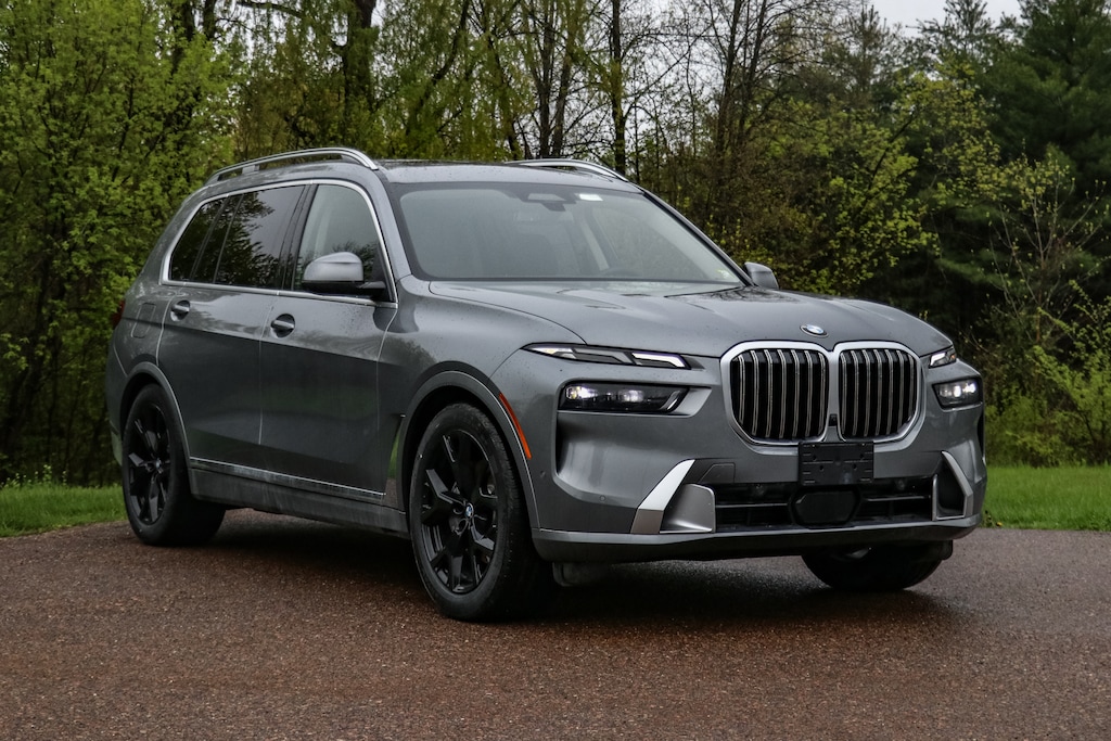 New 2026 BMW X7 xDrive40i SUV