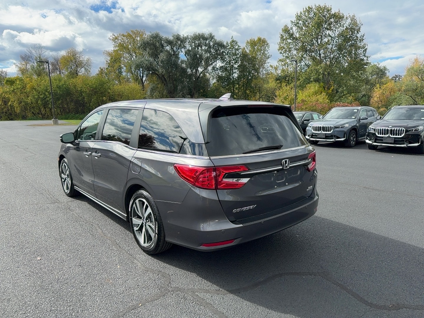 2024 Honda Odyssey Touring - Photo 7