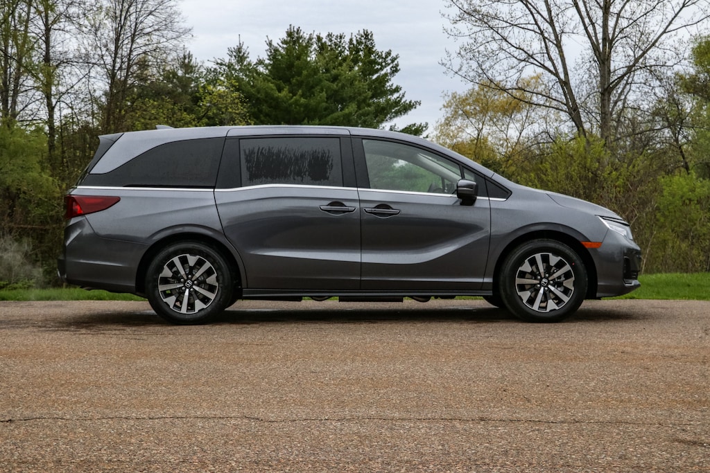 New 2026 Honda Odyssey EX-L Van Passenger