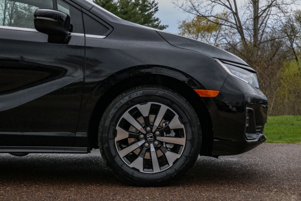 New 2026 Honda Odyssey EX-L Van Passenger