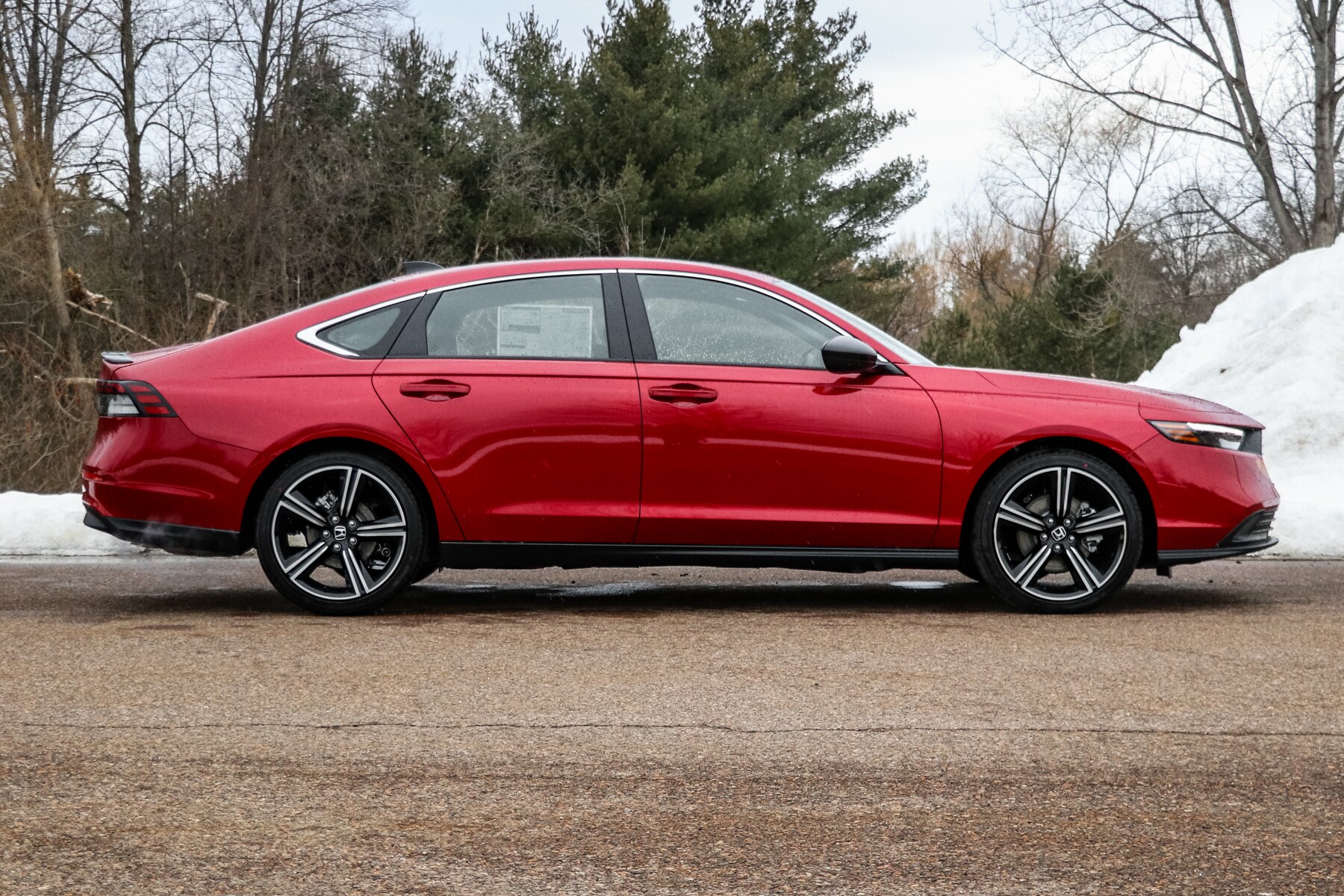 2025 Honda Accord Hybrid Sport photo 2