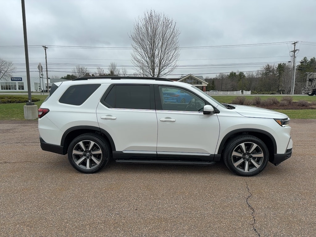 Certified 2023 Honda Pilot Touring SUV