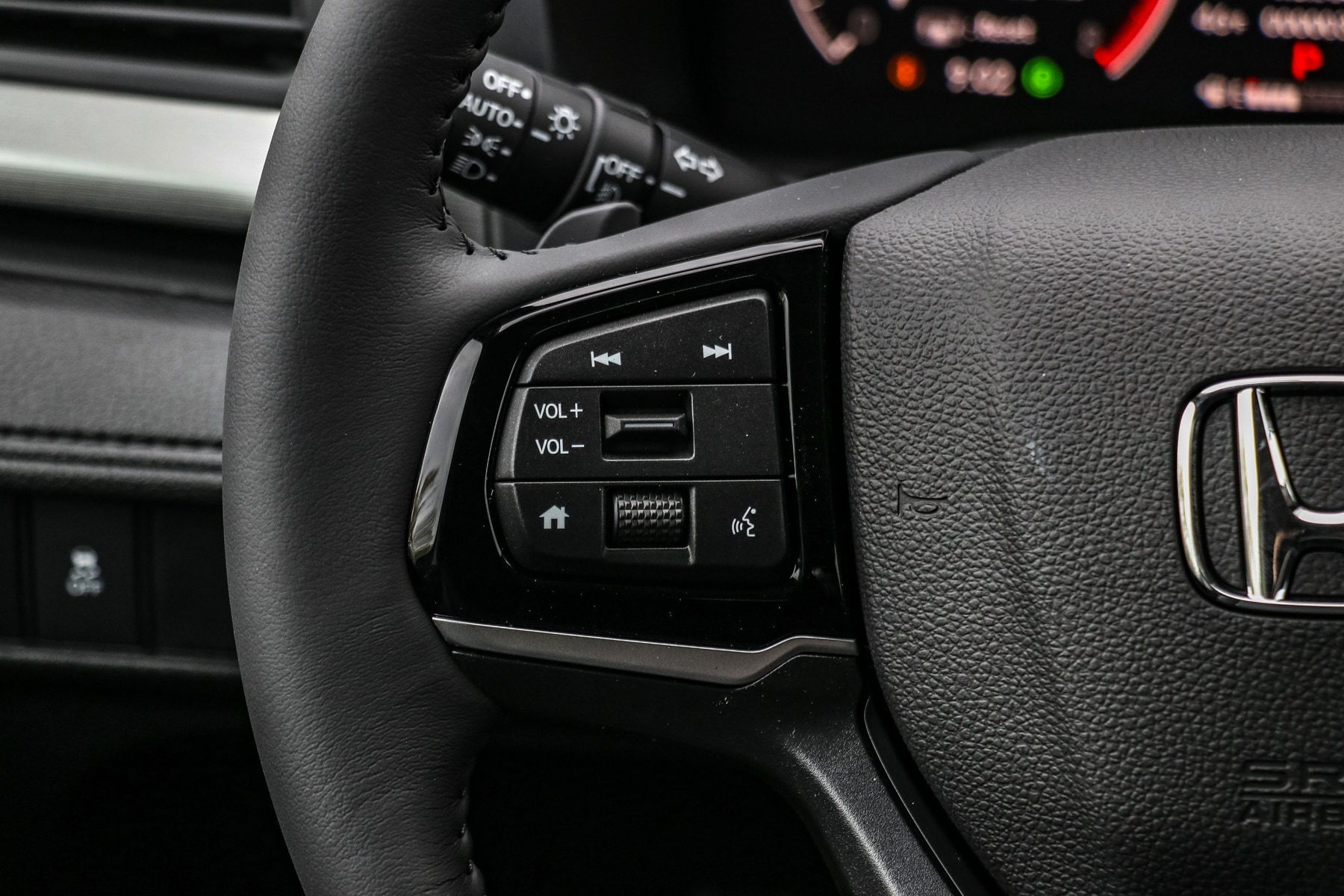 2026 Honda Odyssey EX-L - Photo 14