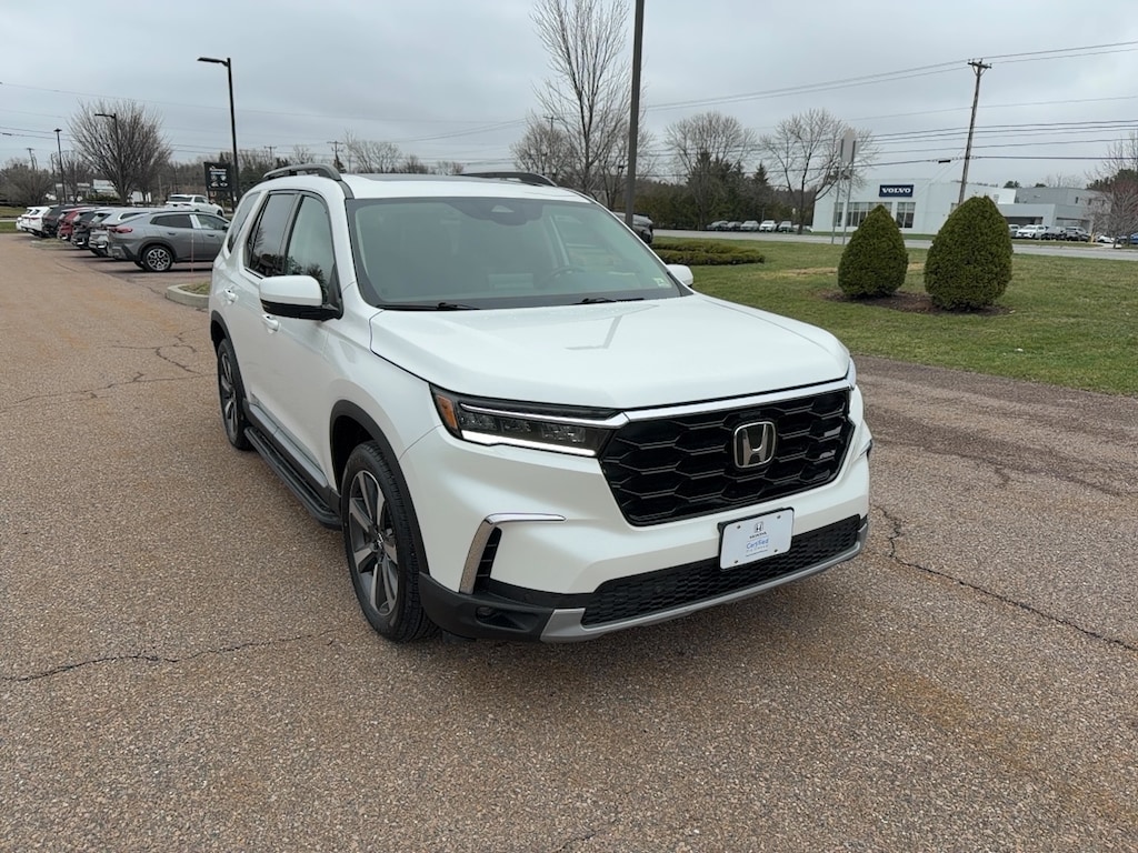 Certified 2023 Honda Pilot Touring SUV