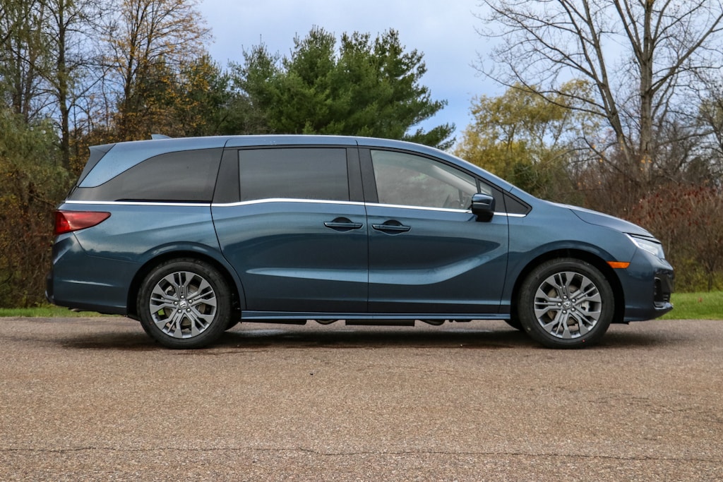 New 2026 Honda Odyssey Touring Van Passenger