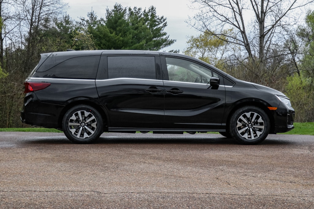 New 2026 Honda Odyssey EX-L Van Passenger