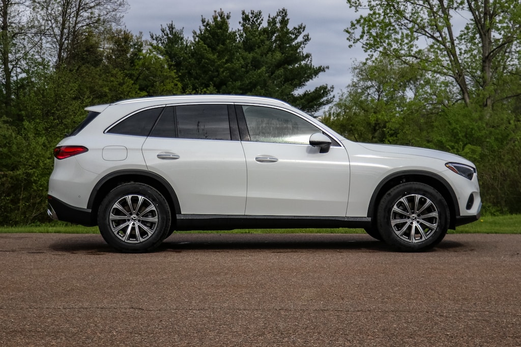 New 2025 Mercedes-Benz GLC 300 4MATIC SUV