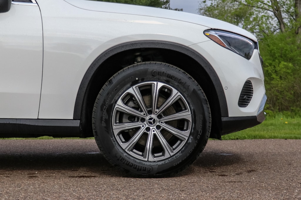 New 2025 Mercedes-Benz GLC 300 4MATIC SUV