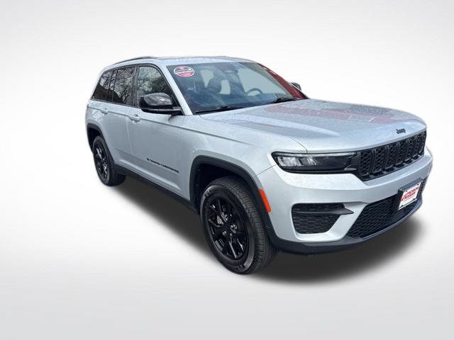 2025 Jeep Grand Cherokee Altitude - Photo 8